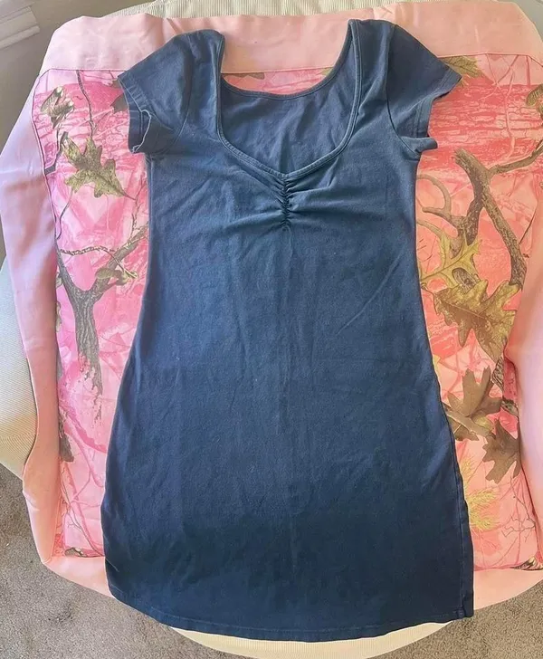 Brandy Melville navy blue v neck short sleeve dress sundress - Image 8