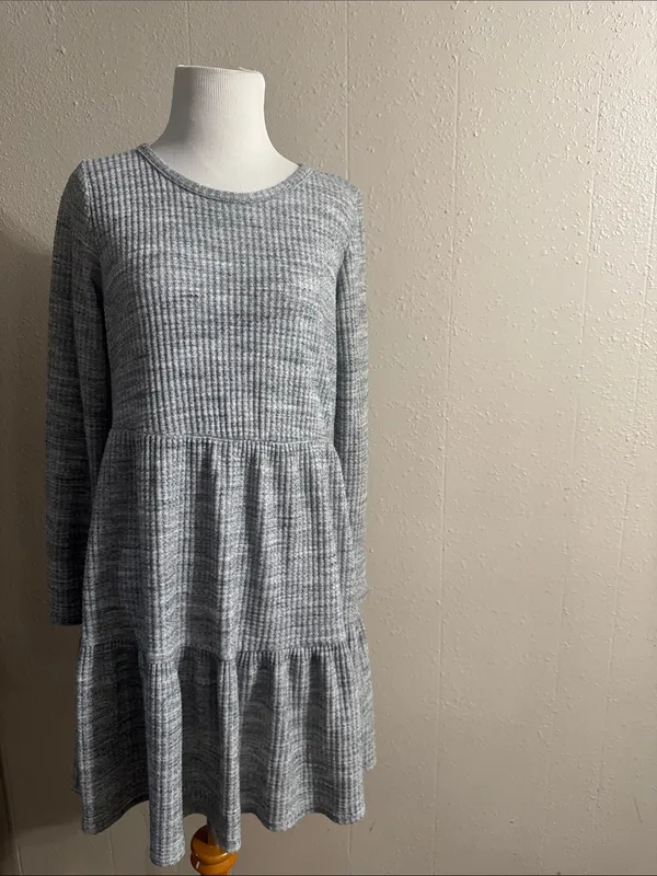 American Eagle Outfitters Heather Gray Ribbed Tiered Dress - Image 6