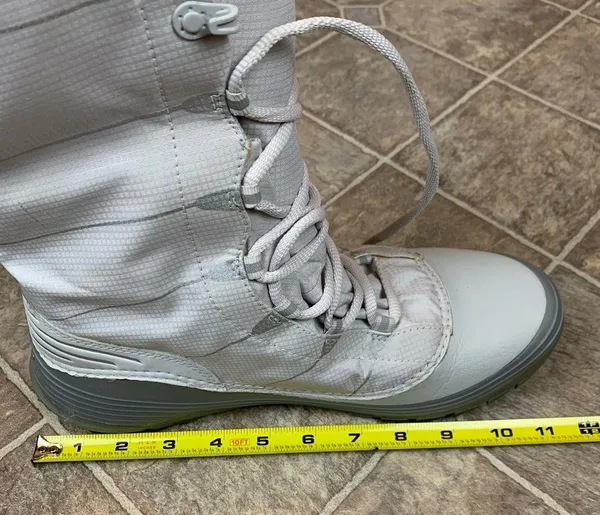 Teva Winter/Snow Boots 3M Thinsulate White/Gray Size 8.5 - Image 7