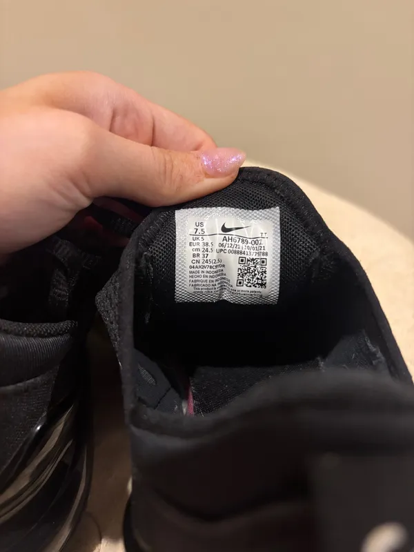 Nike Air Max 270 - Image 8