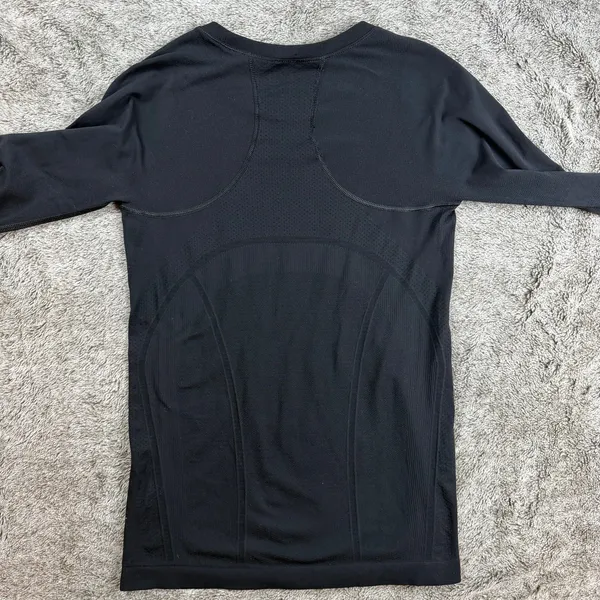 Athleta Momentum Seamless Long Sleeve Women's Small - Image 6