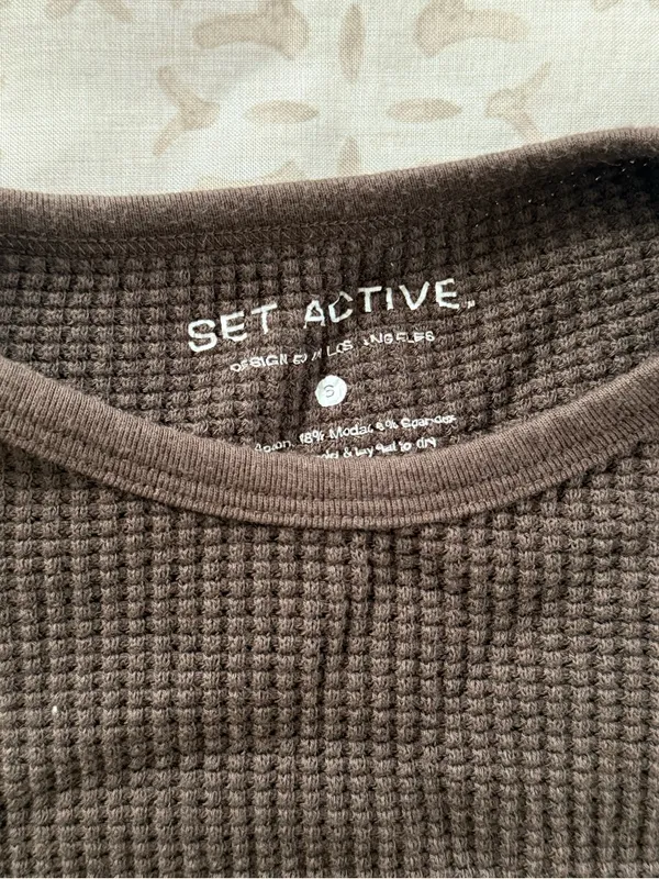 Set Active Brown waffle shirt - Image 3