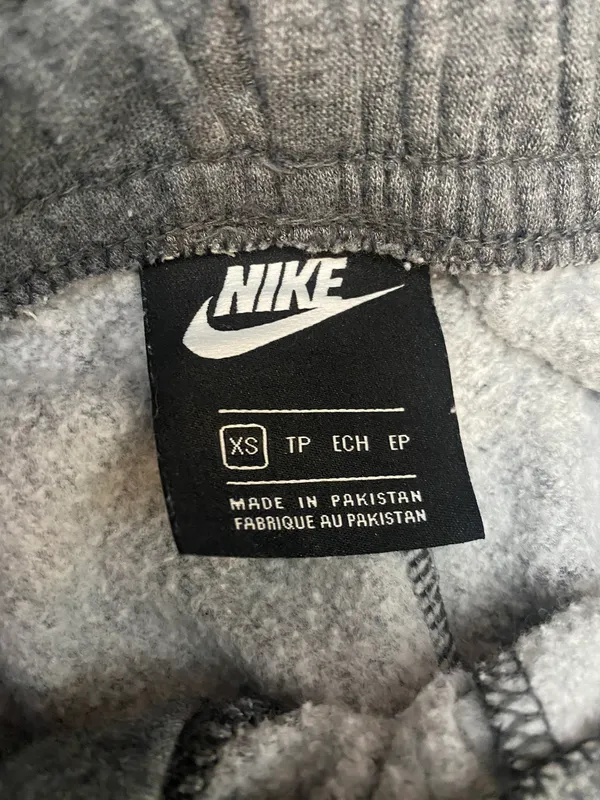 Nike Gray Sweatpants - Image 3