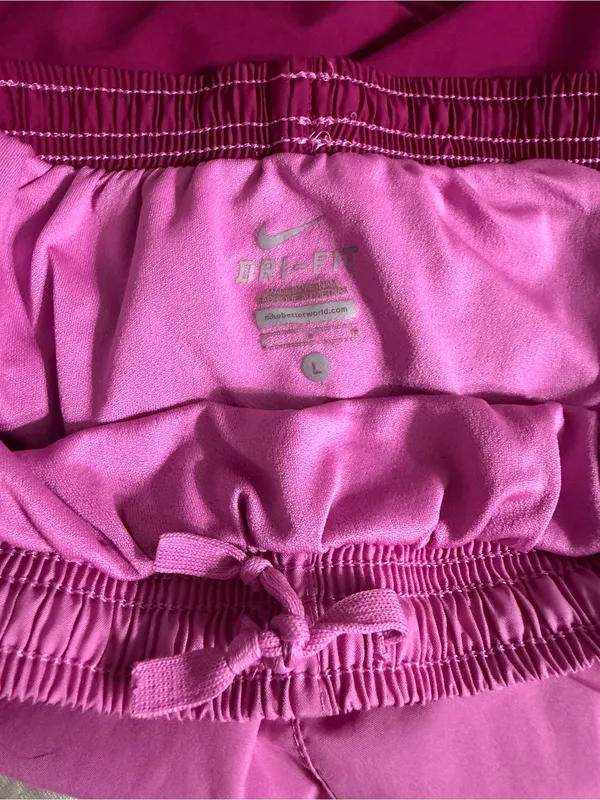 Nike Women's Two-Tone Pink Athletic Shorts - Image 3