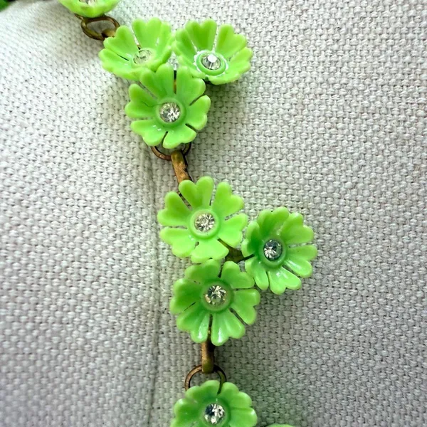 Vintage Lime Green Flower Rhinestone Necklace - Image 2