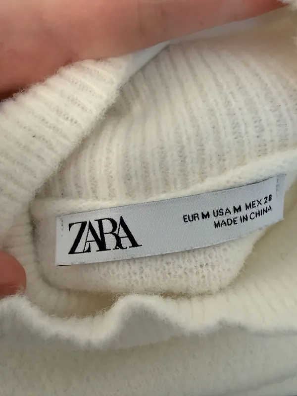 ZARA White Cropped Sweater - Image 3