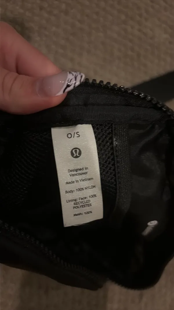 Lululemon Belt Bag Black - Image 6