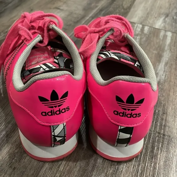 Adidas Samoa Hot Pink Sneakers Shoes size 8 modern art leather - Image 2