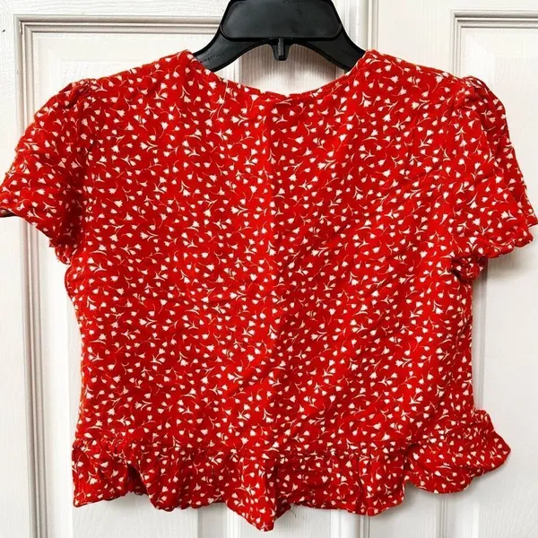 Harper burnt orange floral short sleeved V neck crop top - Image 2