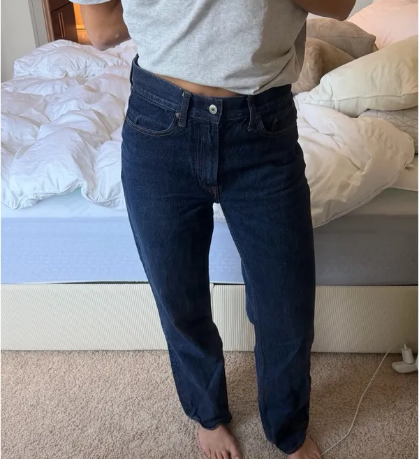 Abercrombie High-Rise Loose Jeans dark rinse 26R - Image 2