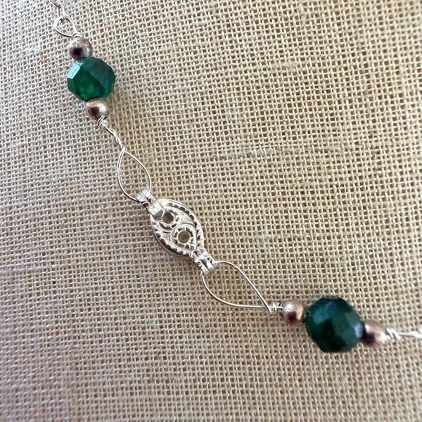 Vintage Sterling Silver Green Stone & Crystal Necklace Emerald Tone Beaded Neck - Image 4