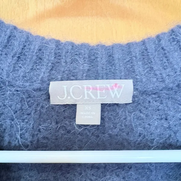 J. Crew Navy Blue V-Neck Fuzzy Knit Wool Alpaca‎ Blend Sweater XS - Image 3