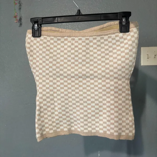 4th-reckless Women's Tan and Cream Vest - Image 2