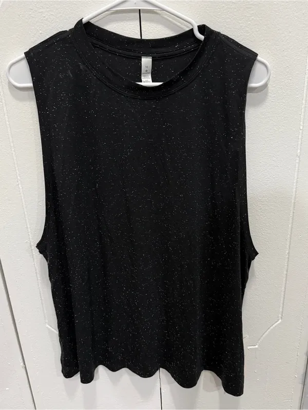 NWT Lululemon Black and White All Yours Boyfriend Tank - Image 4