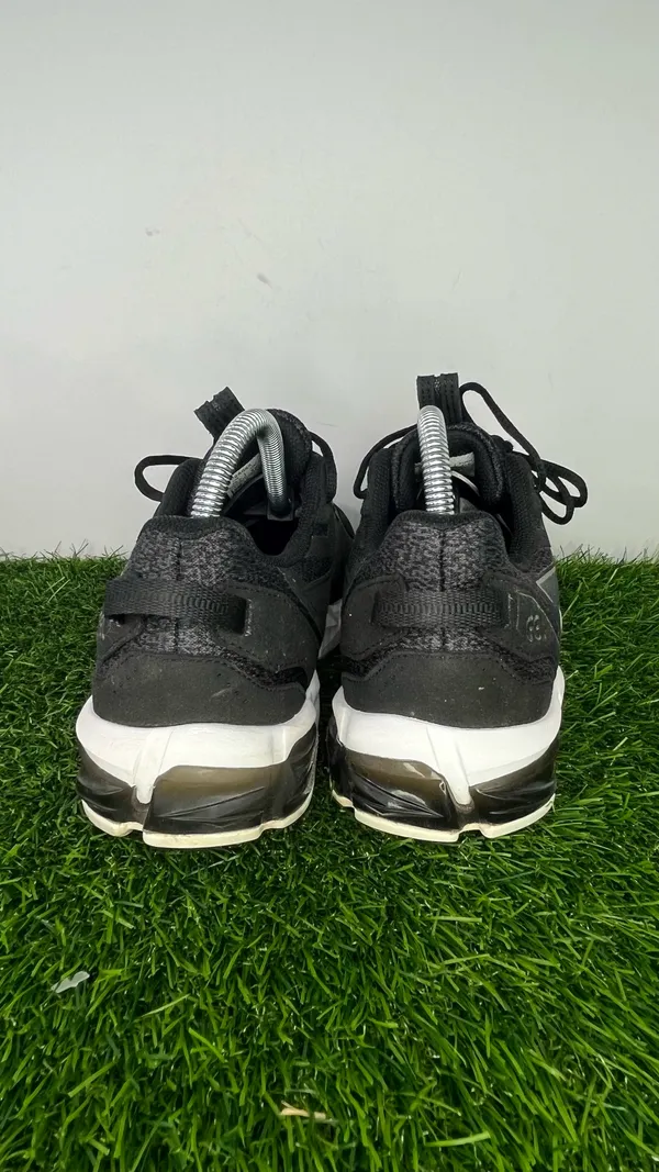 ASICS GEL Running Shoes Black Gray Men’s US 9.5 Athletic Sneakers - Image 4