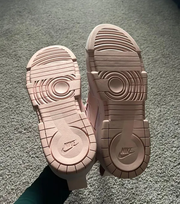 Nike Shoes - Image 4