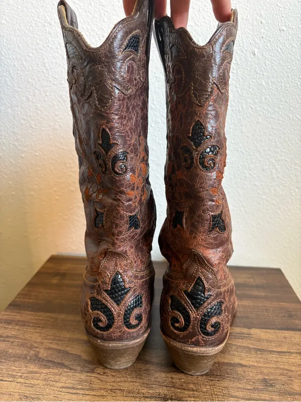 Corral Women's Chocolate Lizard Inlay Snip Toe Cowgirl Boots - Image 4
