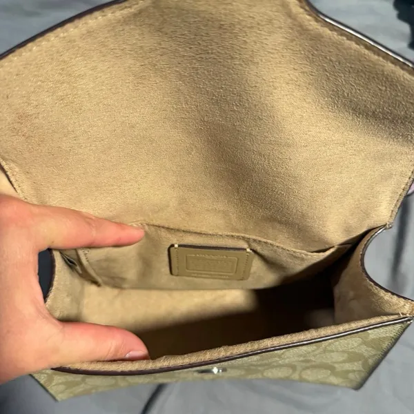 Coach Pink and Tan Crossbody Bag - Image 5