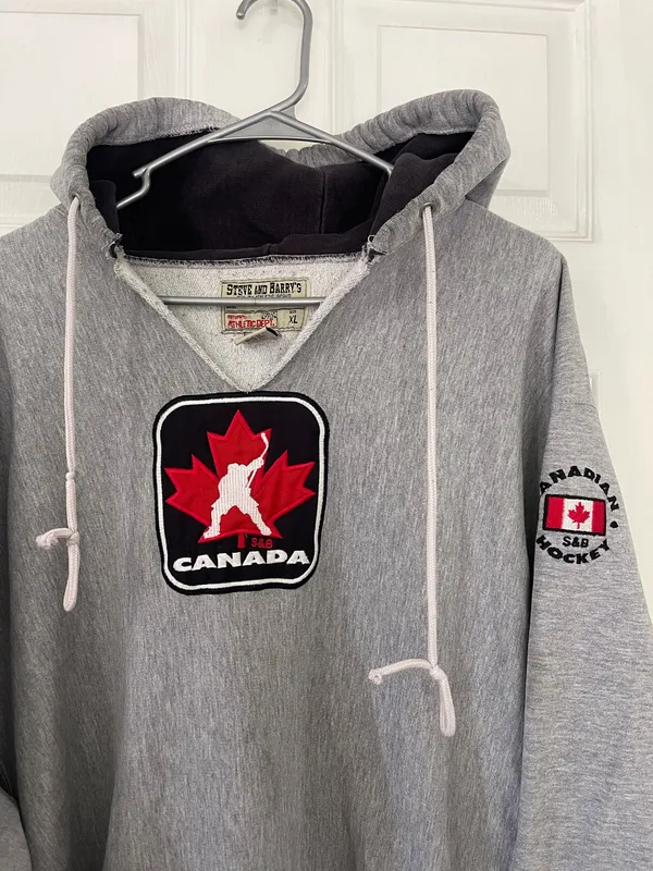 Steve & Barry's Vintage Hoodie Canada Hockey - Image 2