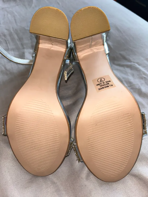 Silver heels Size 7 - Image 2