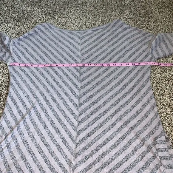5/$30 🎈 BKE by buckle women’s large‎ striped soft top - Image 6