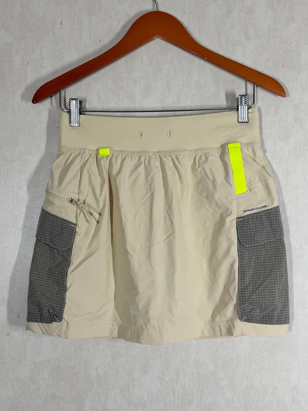 Lululemon Women’s Multi-Pocket Cargo High-Rise Hiking Skirt Skort in Prosecco 6 - Image 4