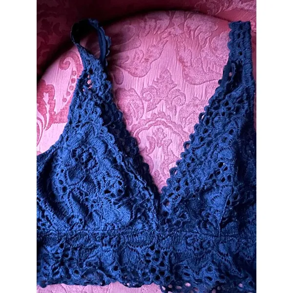 Aerie Chic Navy Lace Bralette size Medium - Image 3