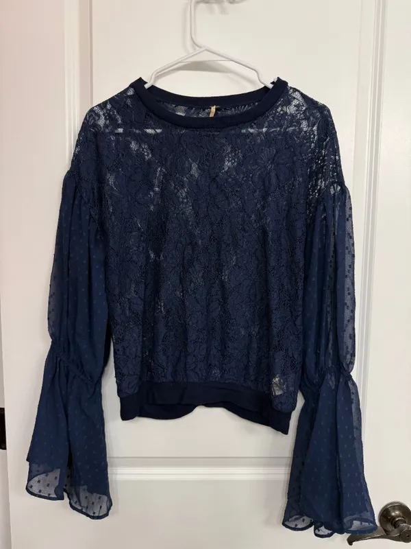 Free People Navy Lace Bell Sleeve Top Women’s XS - Image 3