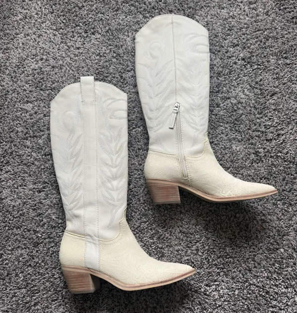 DV by Dolce Vita White Embroidered Western Boots - Image 3