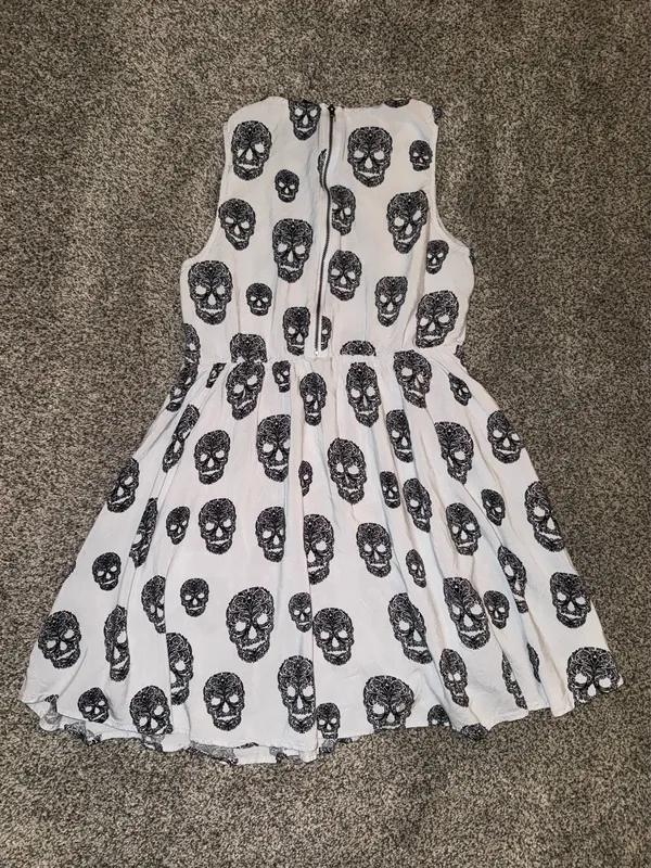H&M Divided Sleeveless Skull Print Skater Dress - Image 2
