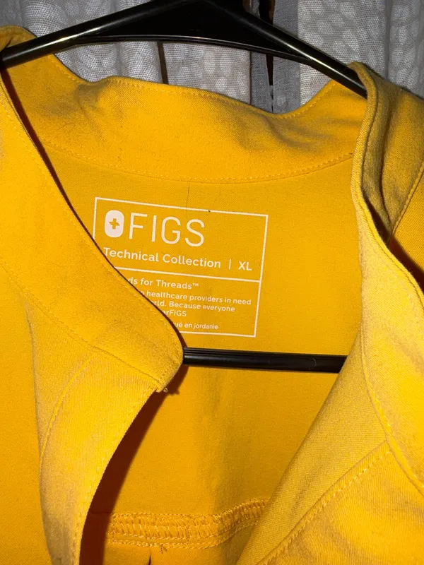 FIGS Scrubs Set - Image 2