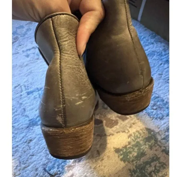 Frye Carson Piping Leather Bootie Size 6.5 Graphite Grey Side Zipper - Image 5