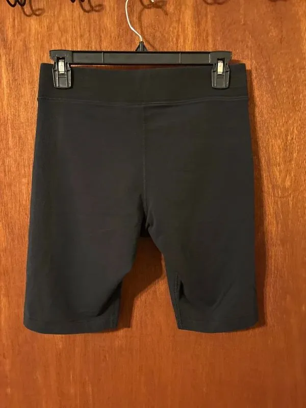 Nike Shorts Size Medium - Image 2