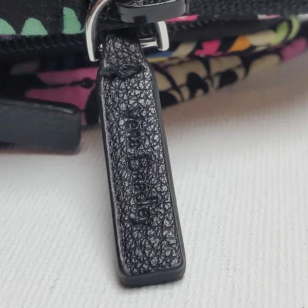 Vera Bradley wristlet/Crossbody Floral Black‎ quilted small Bag /wallet - Image 14