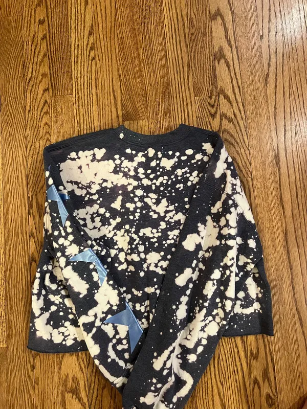 Gildan UNC Cropped Sweatshirt - Image 5