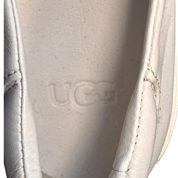 UGG Chayze White Leather Slip On Sneakers Black Strap Size 8‎ Casual Minimalist - Image 9