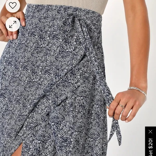 Lulu’s Tempest Navy Blue Print Wrap Maxi Skirt size XS - Image 5