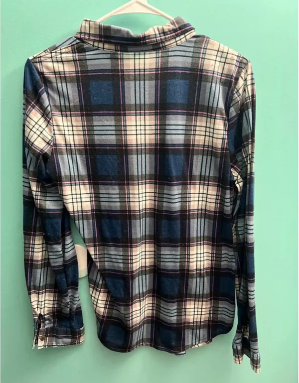 Long sleeve flannel  - Image 2