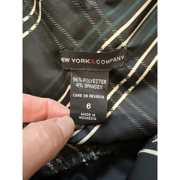 New York &‎ Co Plaid Sleeveless Babydoll Top Black Green Holiday Dark Academia 6 - Image 7