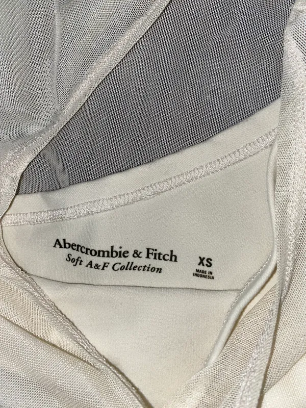Abercrombie White Top - Image 3