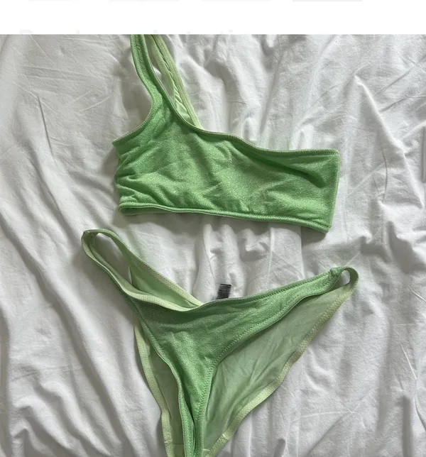 Triangl Bikini - Image 2