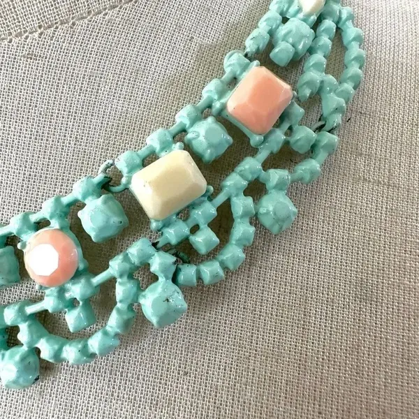 Blue metal orange yellow bib necklace - Image 2