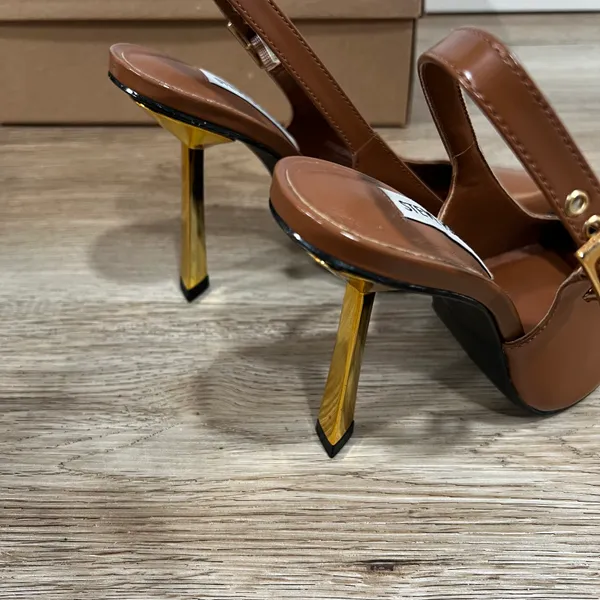 Steve Madden “Divine” Camel Leather Pointed Toe Slingback w Gold Heel - Size 6 - Image 4