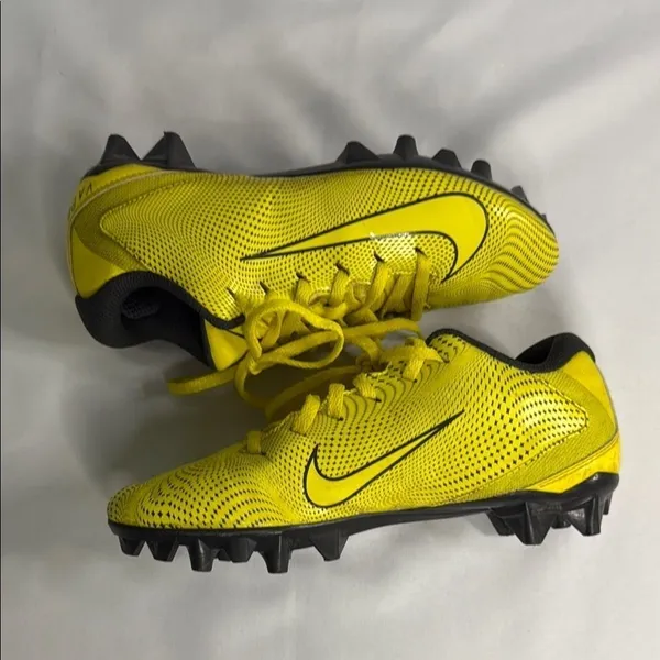 Nike Yellow Soccer Shoes - Image 7