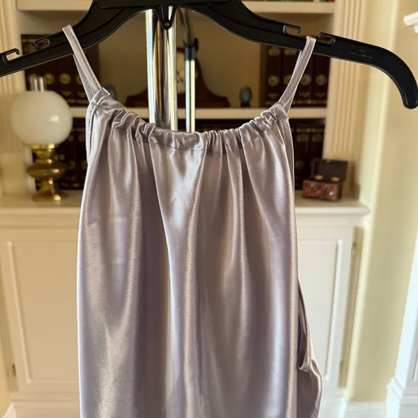 Annalee + Hope Women's Gray Satin Halter Top XL - Image 2
