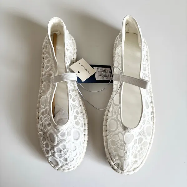Universal Threads Celia White Floral Lace Mary Jane Espadrille Flats Women’s 10 - Image 2