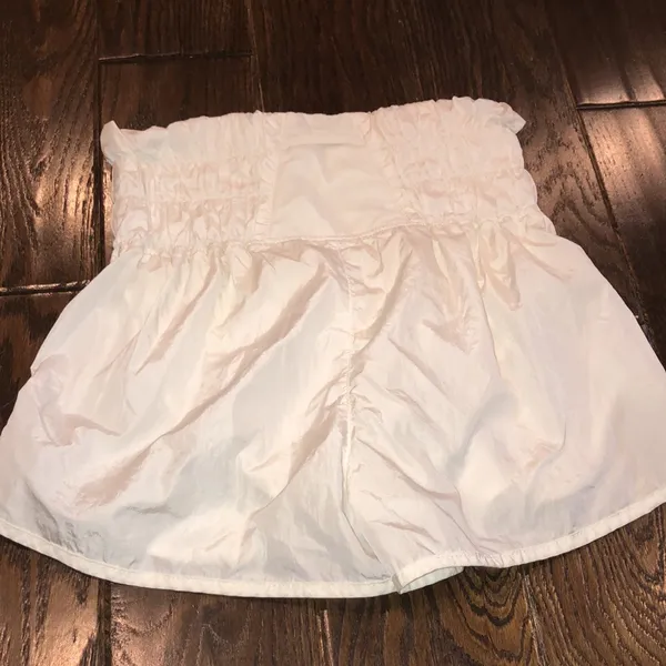 Free People movement white athletic shorts size small - Image 7