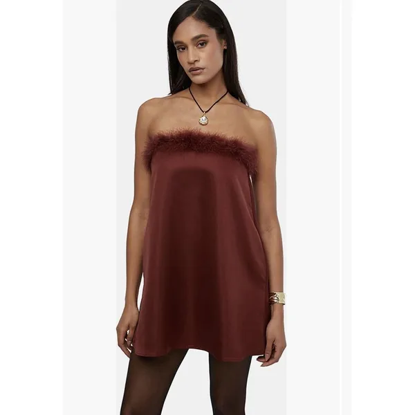 we wore what faux‎ fur strapless satin dress Size 6 - Image 2