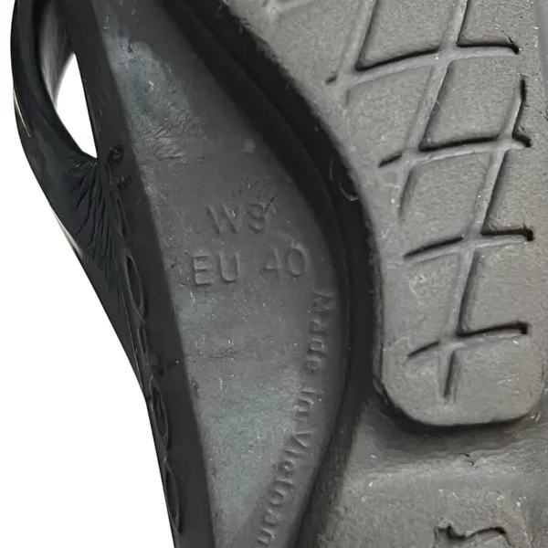 OOFOS Oolala Oofoam Recovery Sandals Womens 9 Black‎ Lightweight Comfort Shoes - Image 12
