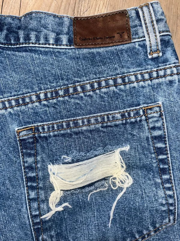 Calvin Klein Distressed Vintage Jean Shorts - Image 4